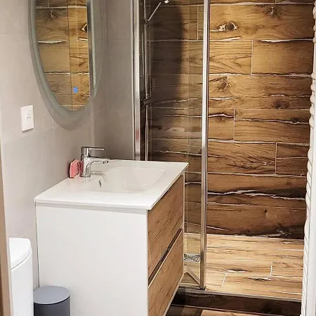 De Gamme 113m² Centre-ville Pour 6/8 Pers - Fr-1-234-280 *